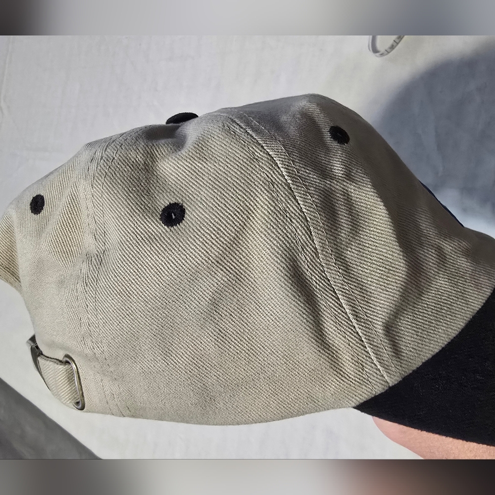 K-products Two-Tone Black and Tan Cap - Picture 4 of 8